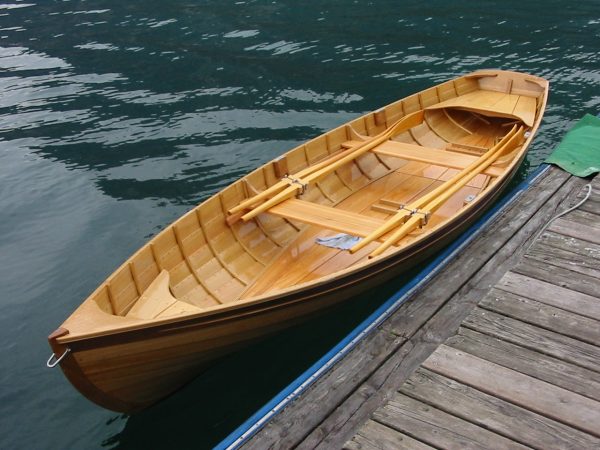 Holzruderboot Lärche